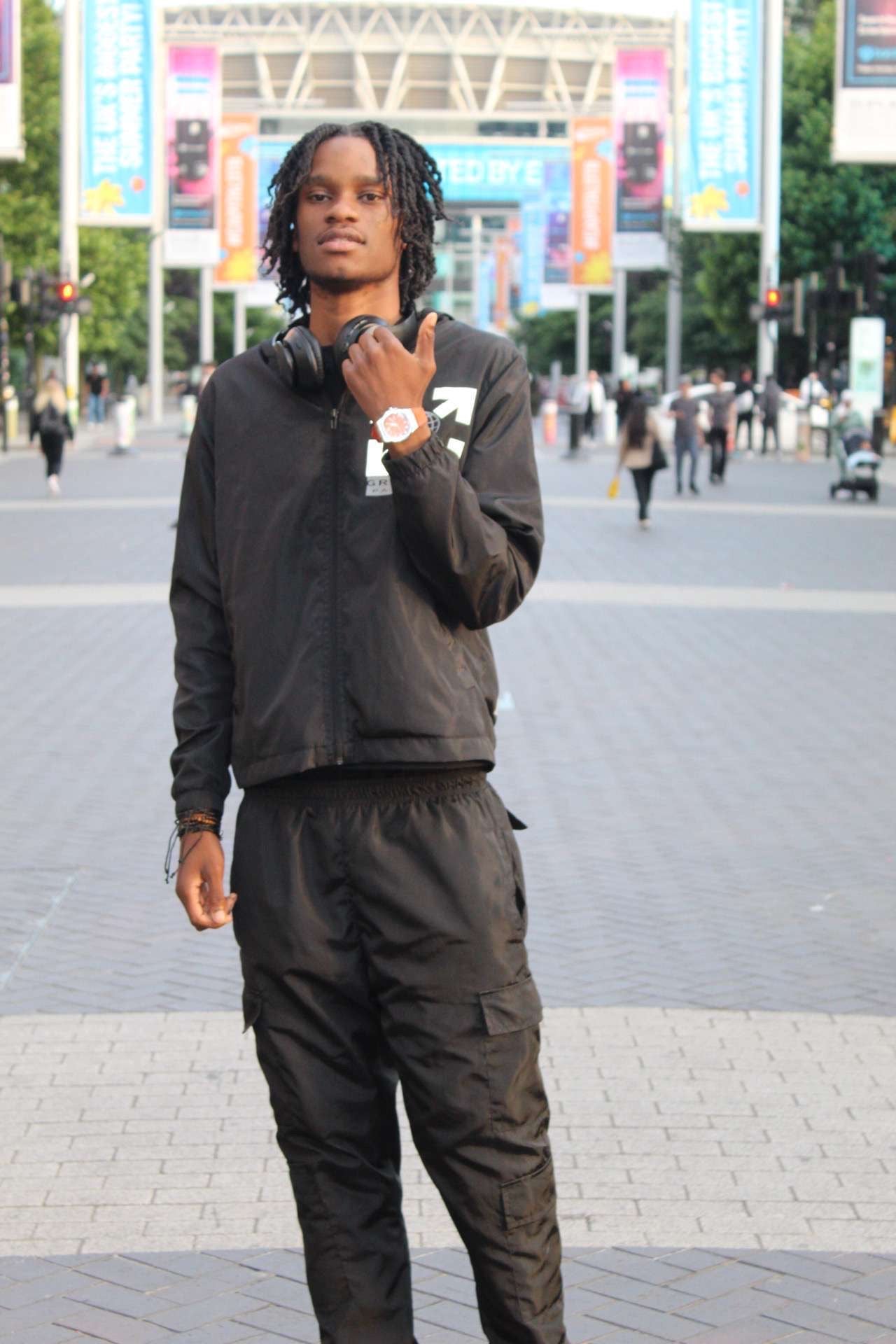 GNG black reflective windbreaker hoodie